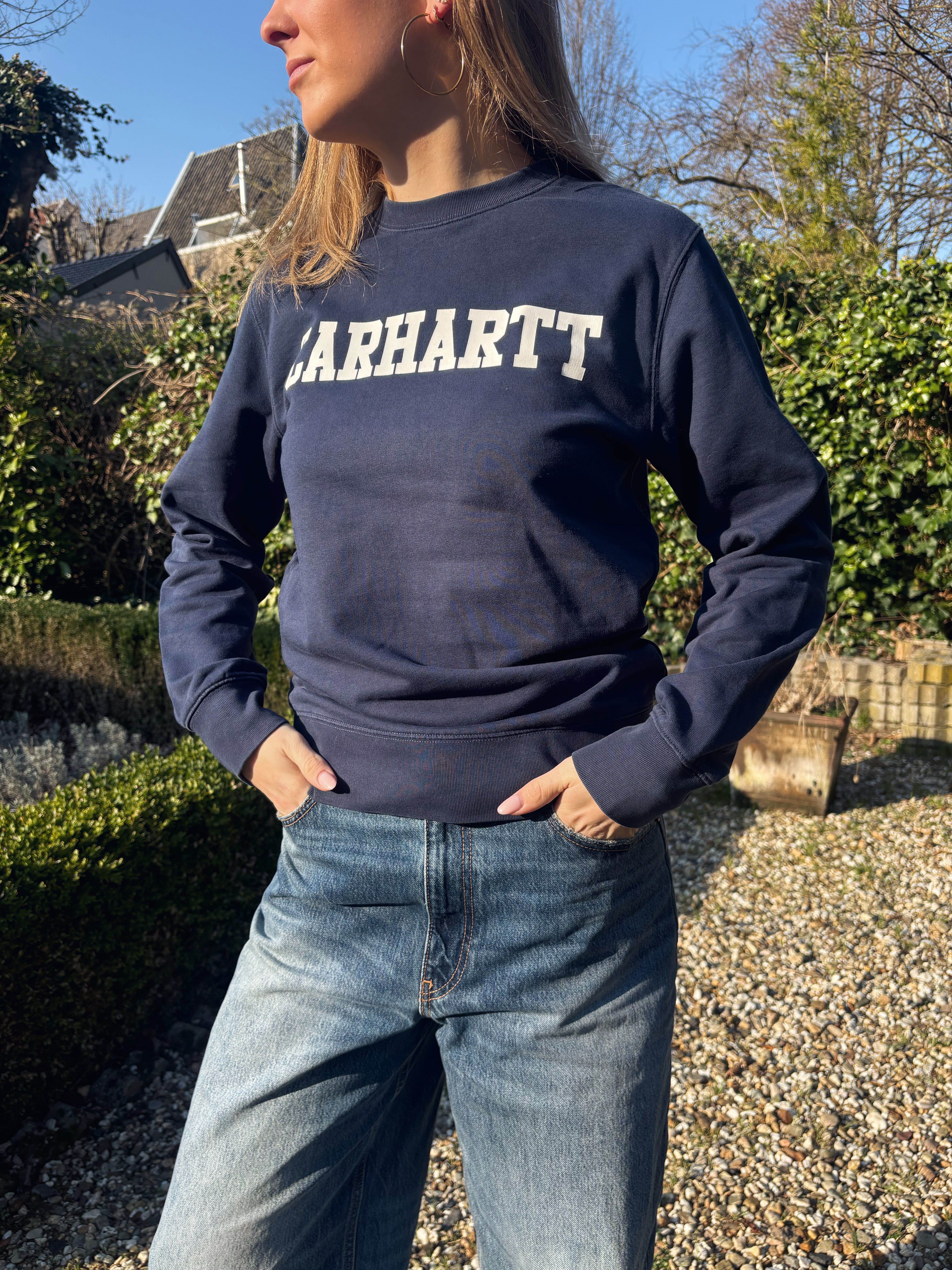 Carhartt sweater