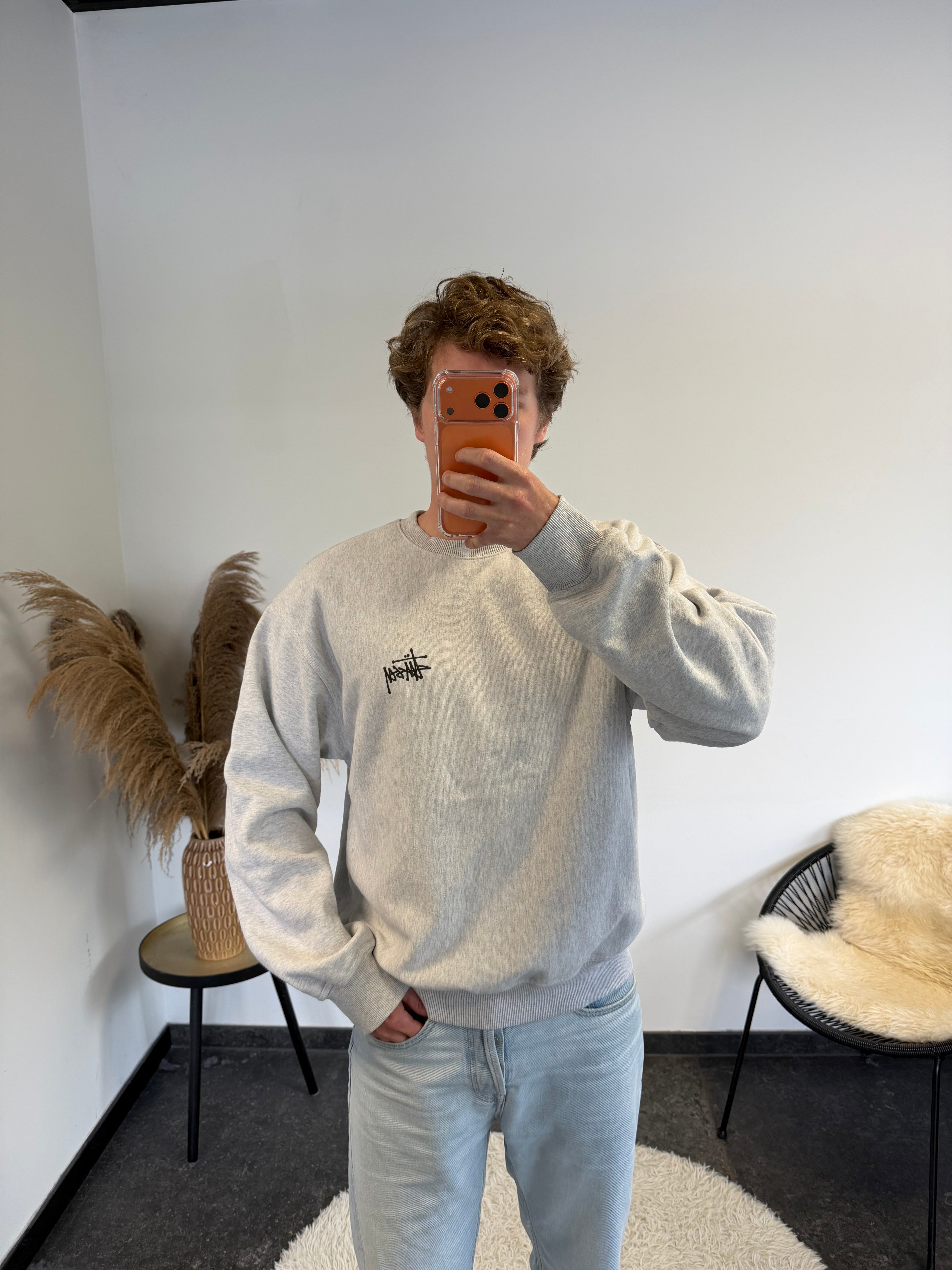 Stüssy sweater