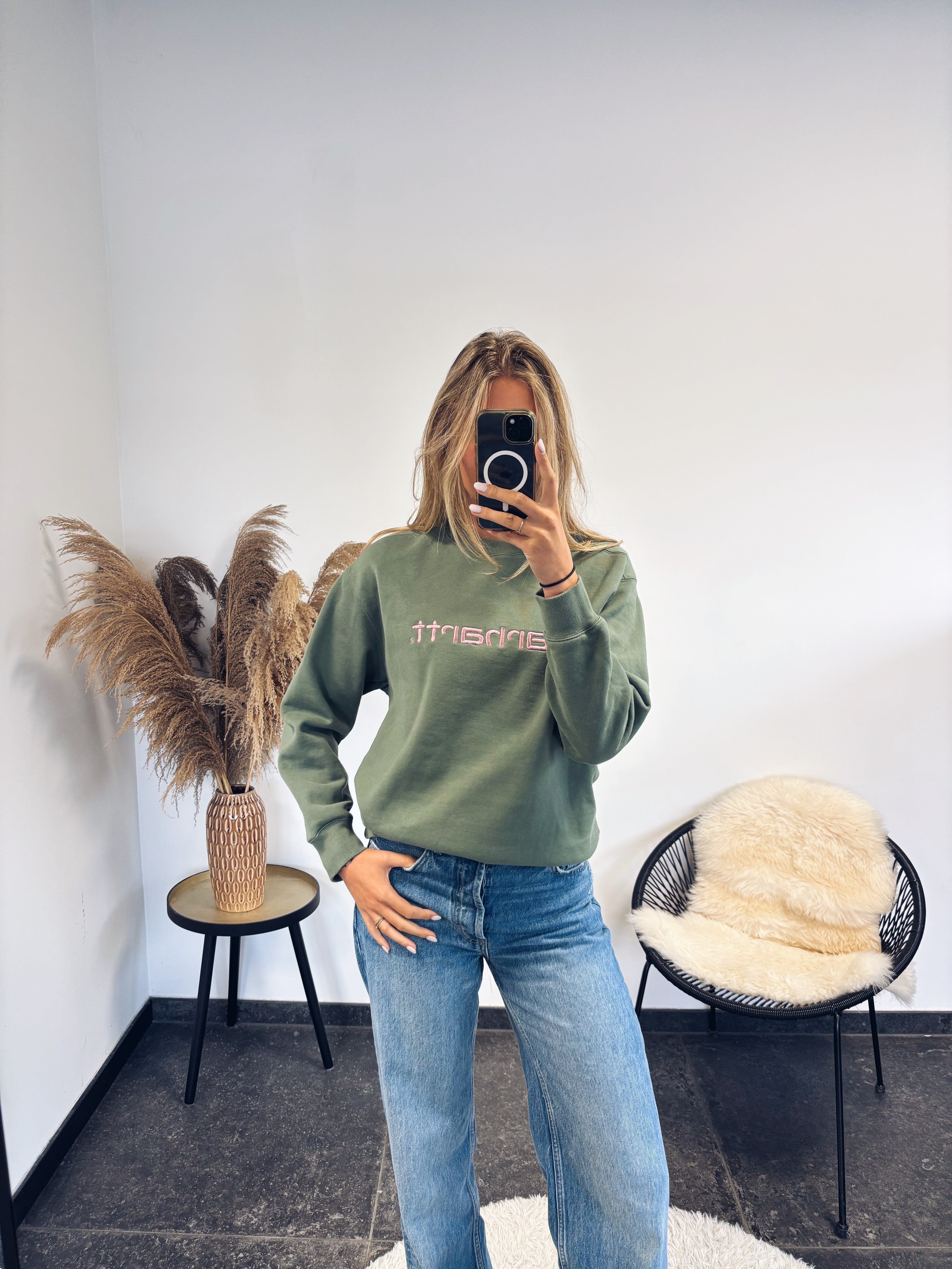 Carhartt sweater