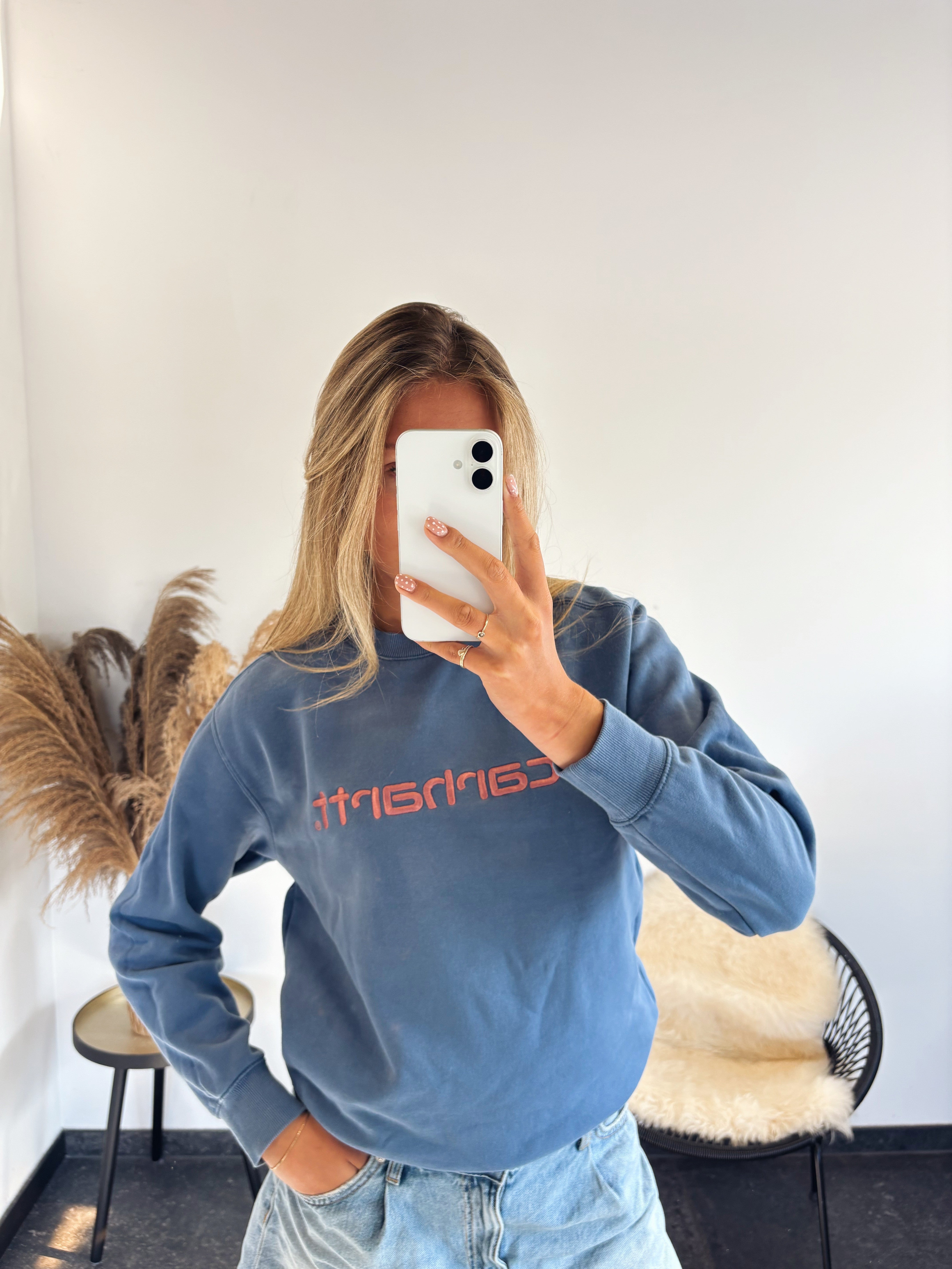Carhartt sweater