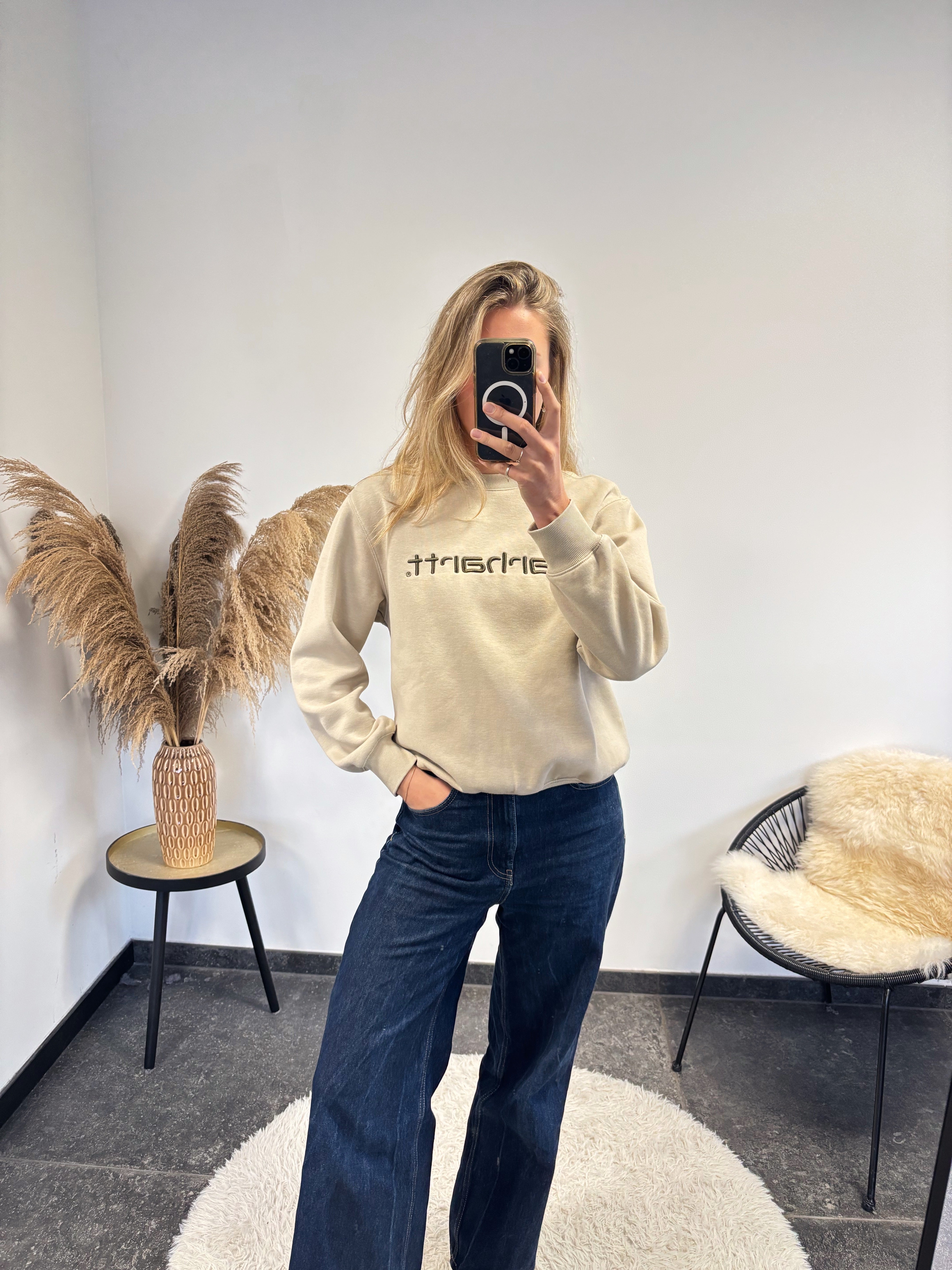 Carhartt sweater